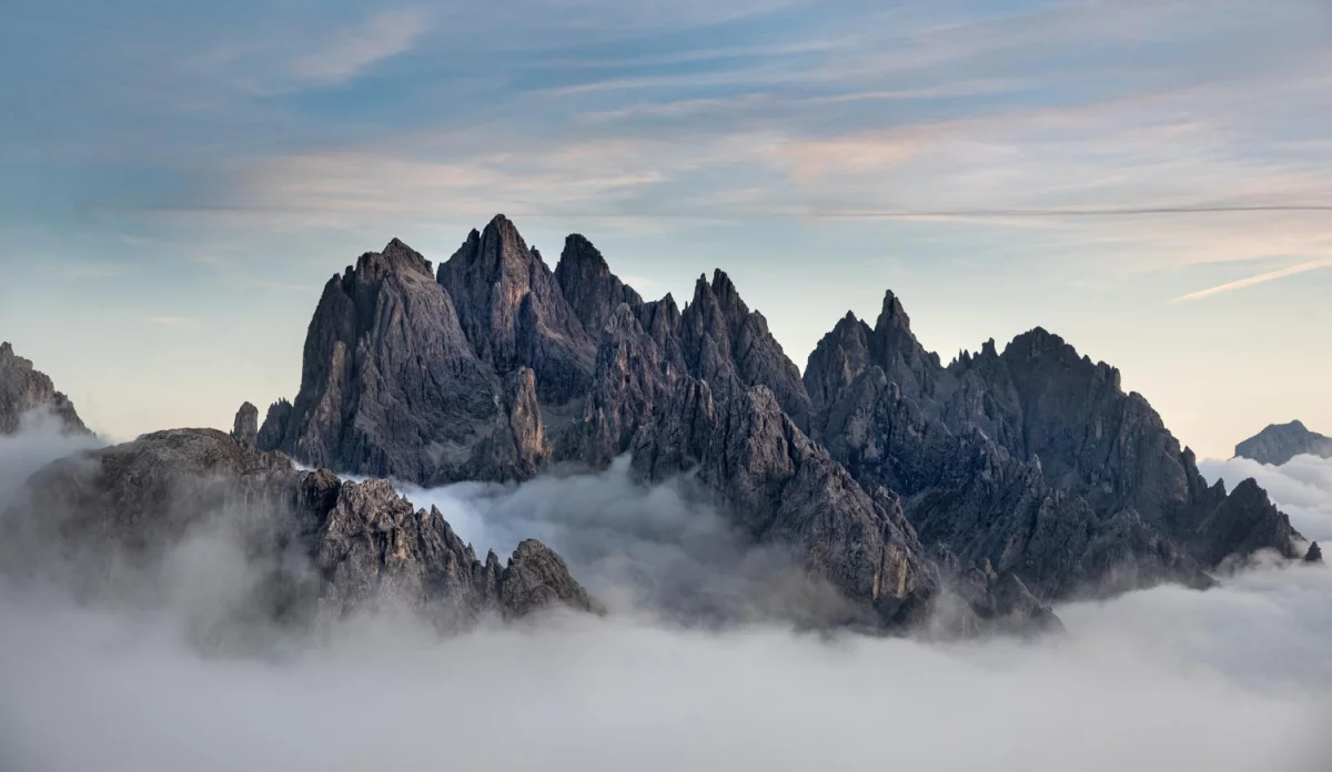 Parzenie kawy z profesjonalnego ekspresu